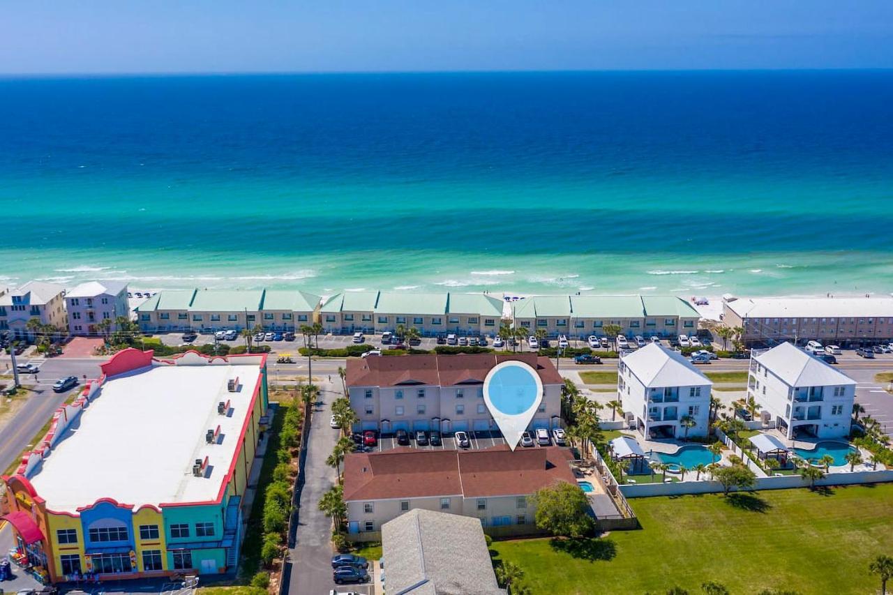 Beautiful Townhome Steps From Miramar Beach! Destin Bagian luar foto